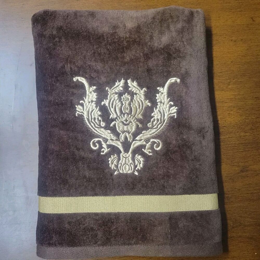Kassafina‎ Brown/Gold Embroidered Bath Towel